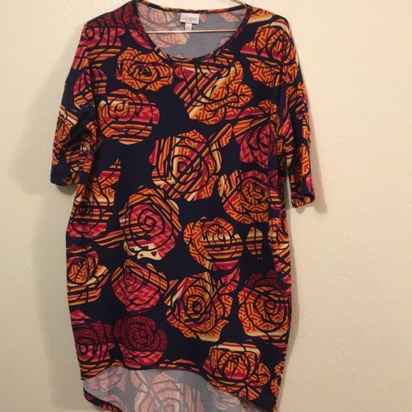 Lularoe Irma top bundle‎ - Picture 7 of 7